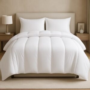 Hollowfibre duvet filling and stitched construction detail